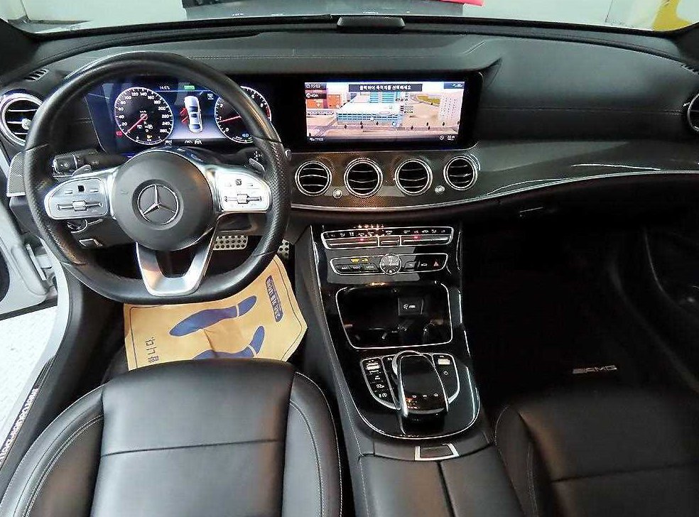 벤츠 E 클래스 E350 4MATIC AMG LINE 사진 7