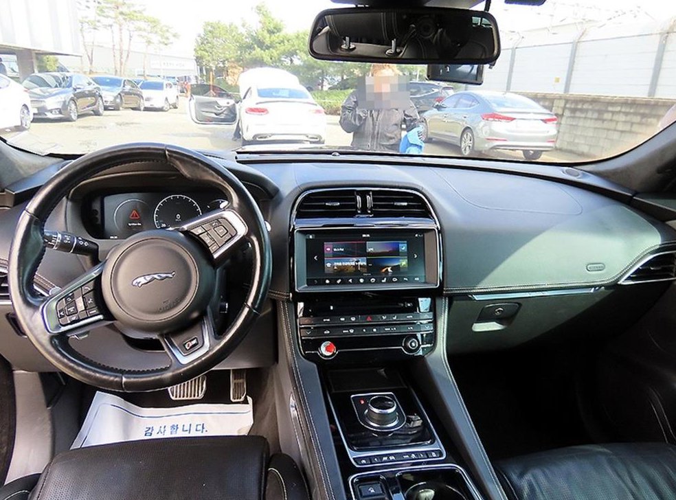 재규어 F-PACE 30d S 사진 7