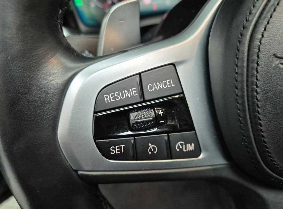 BMW 3시리즈 320i M 스포츠 사진 16