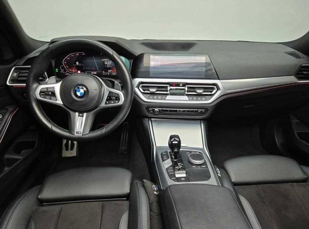 BMW 3시리즈 320i M 스포츠 사진 7