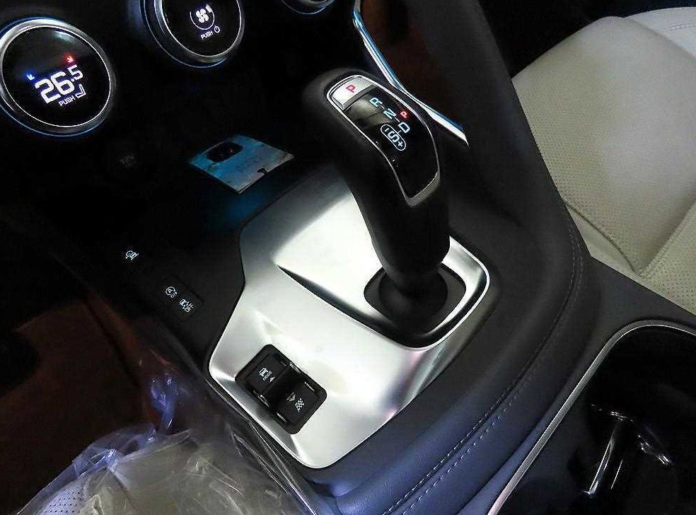 재규어 E-PACE P250 S 사진 12