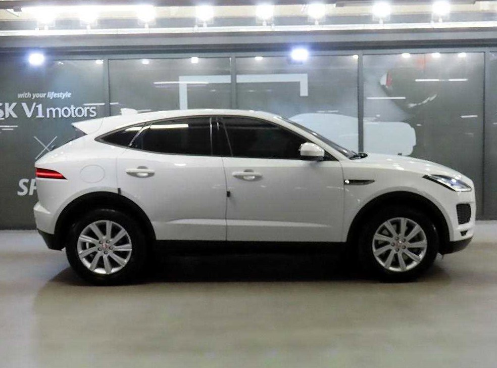 재규어 E-PACE P250 S 사진 3