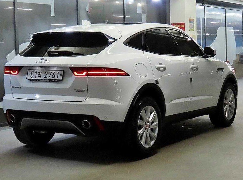 재규어 E-PACE P250 S 사진 4