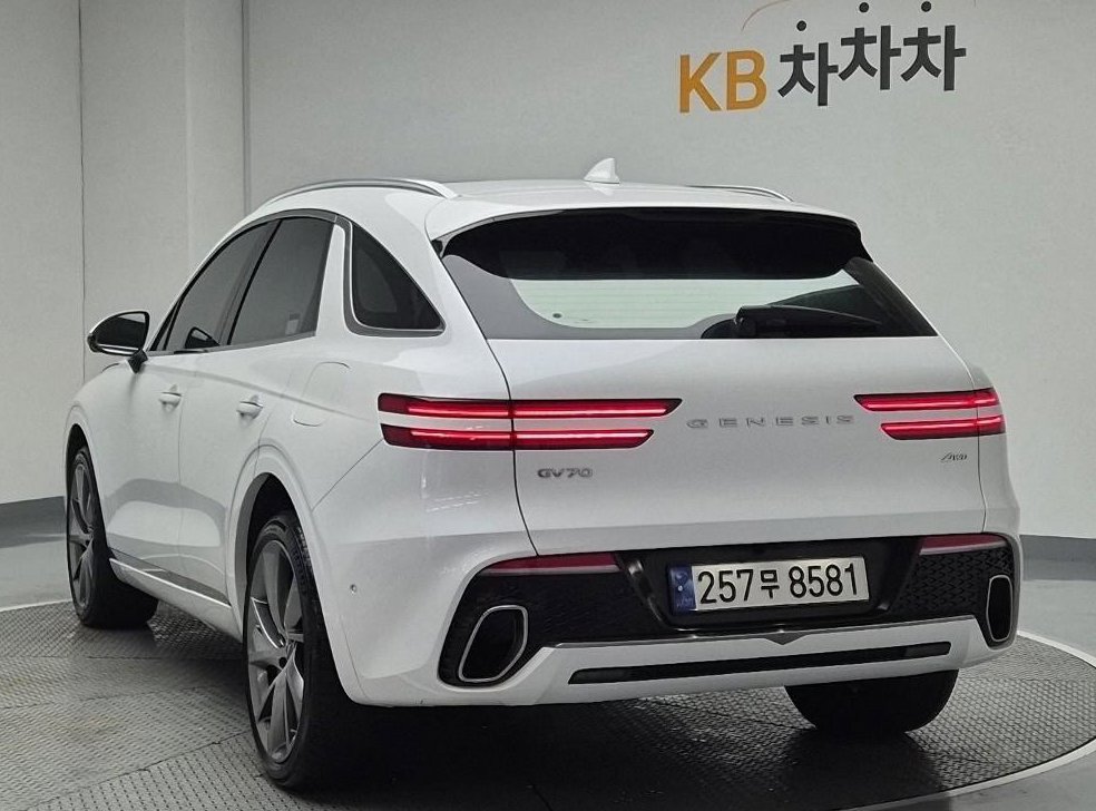 제네시스 GV70 2.5T 가솔린 AWD 사진 2