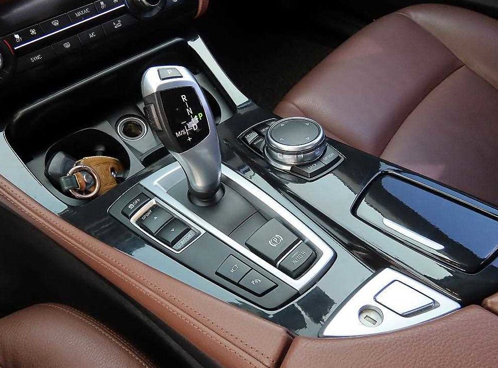 BMW 5시리즈 520d M 에어로다이나믹 프로 사진 12