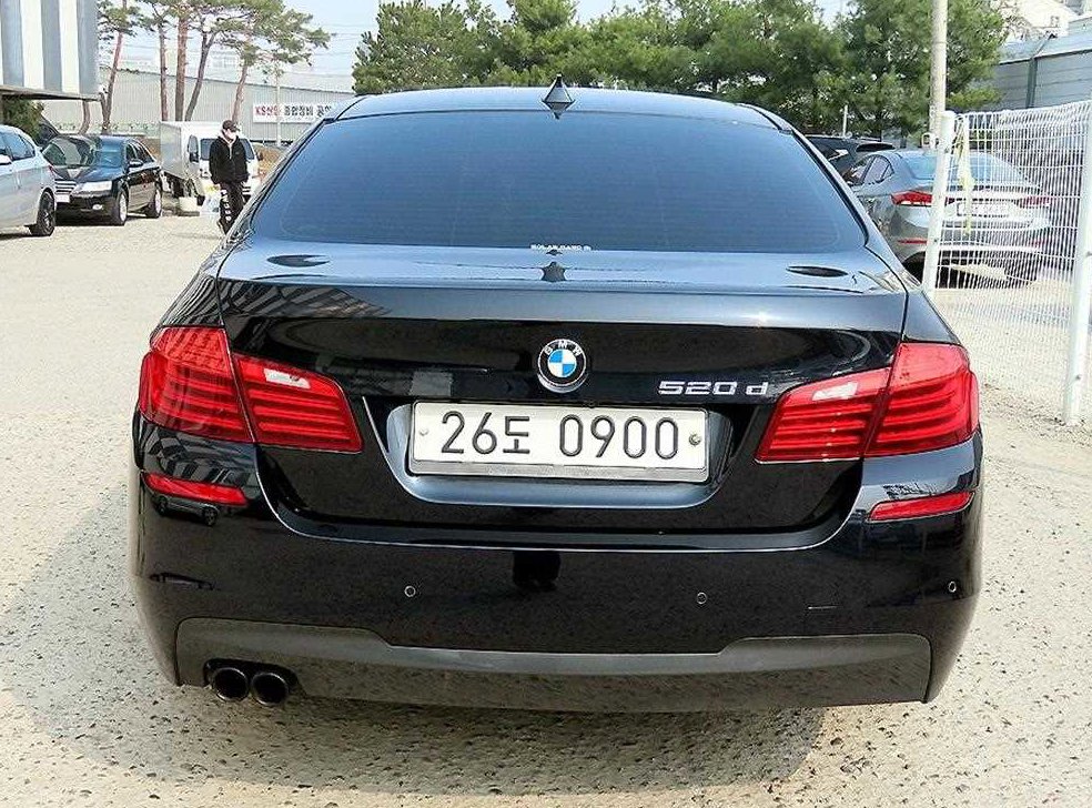 BMW 5시리즈 520d M 에어로다이나믹 프로 사진 5