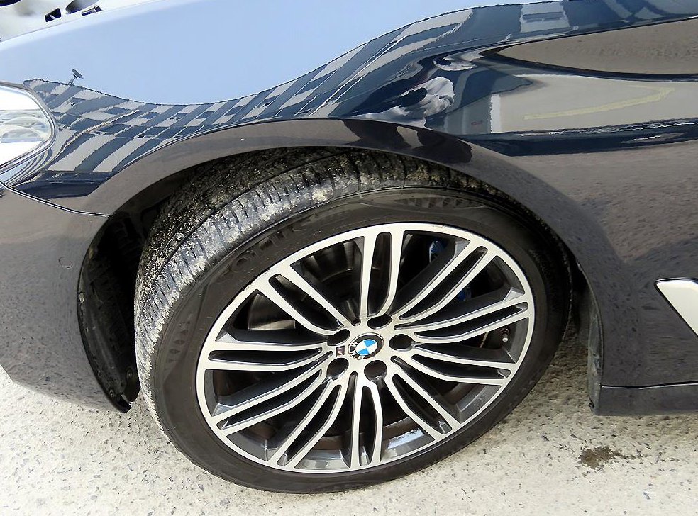 BMW 5시리즈 530i M 스포츠 플러스 사진 20