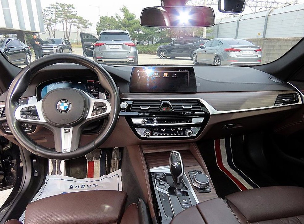 BMW 5시리즈 530i M 스포츠 플러스 사진 7