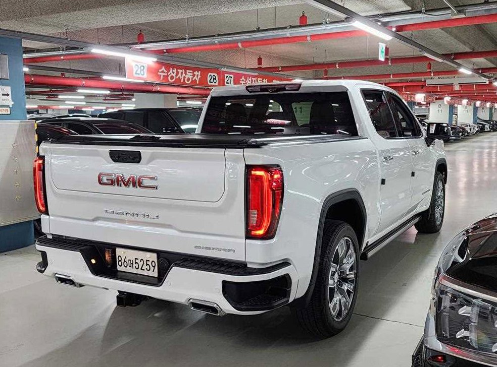 GMC 시에라 드날리 사진 4