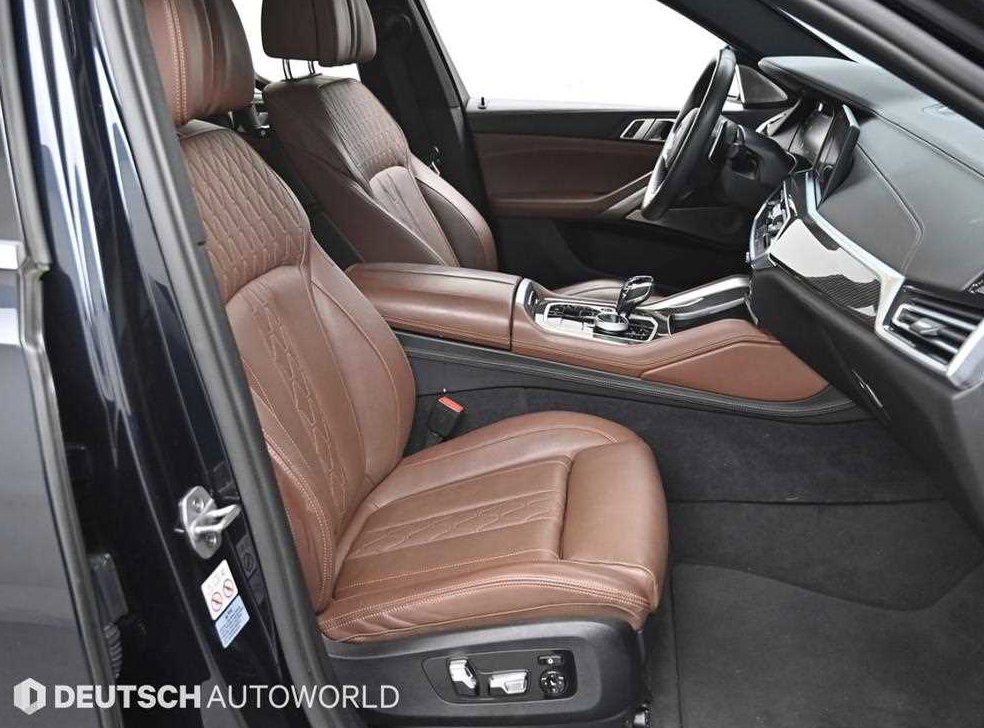 BMW X6 M50i 사진 10
