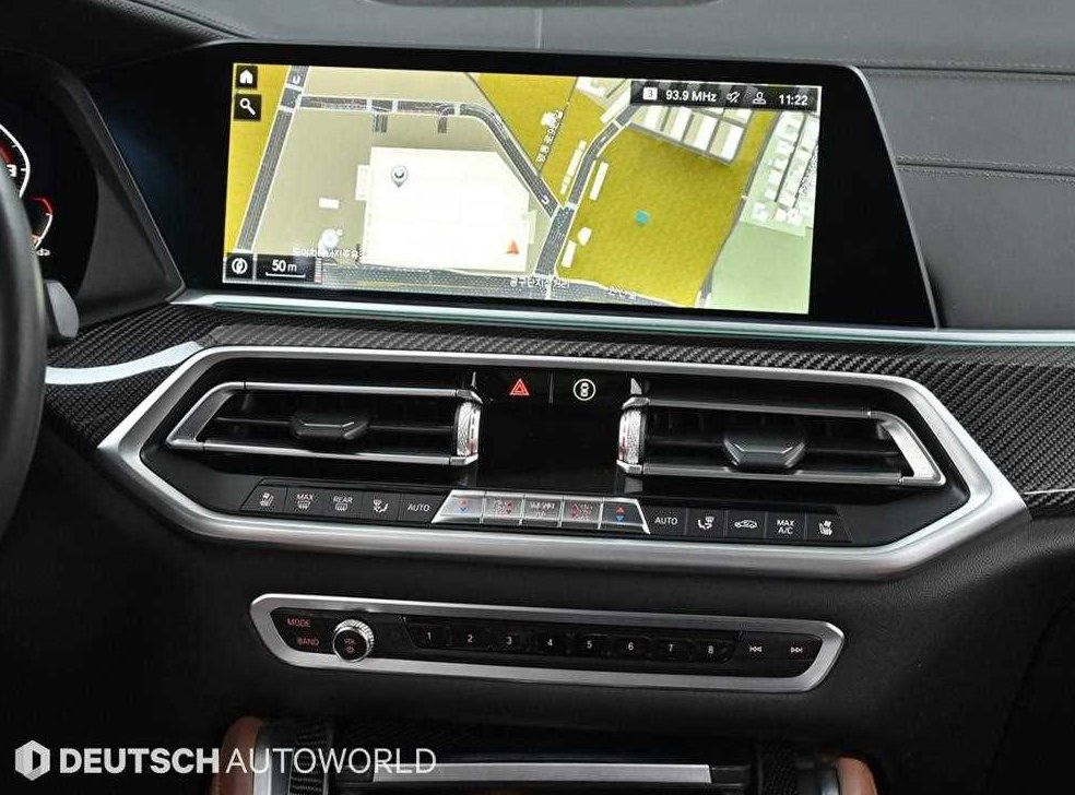 BMW X6 M50i 사진 14