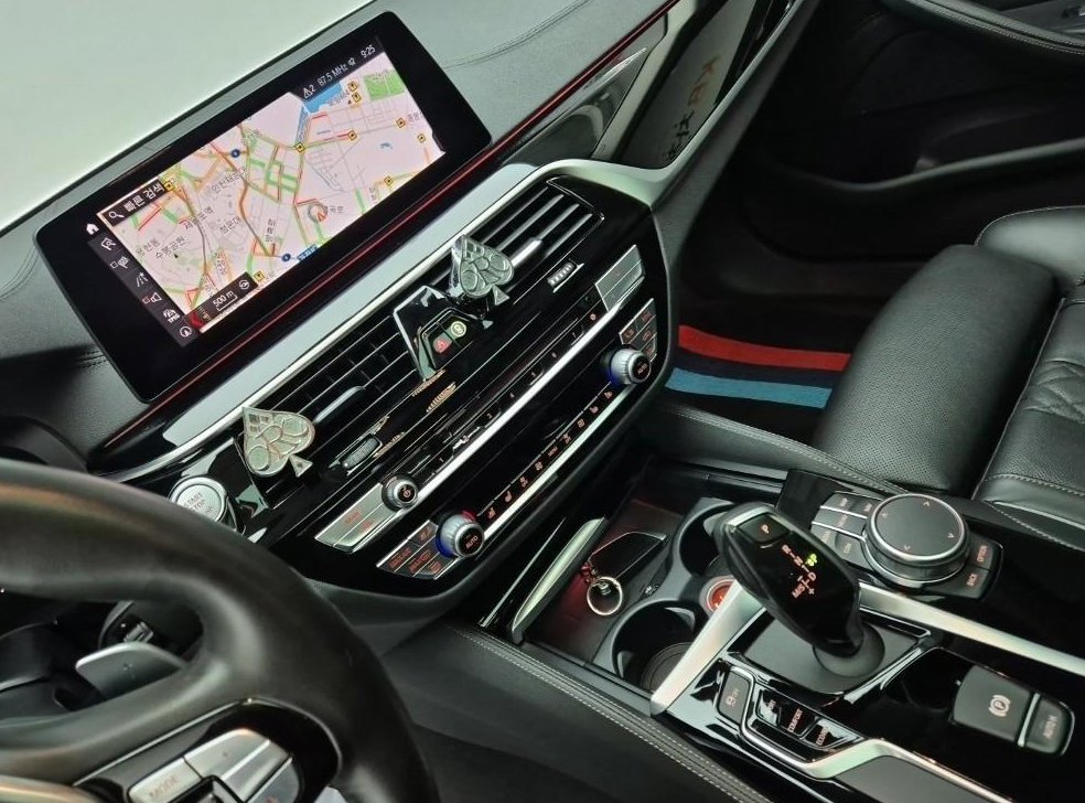 BMW 5시리즈 530i 럭셔리 플러스 사진 10