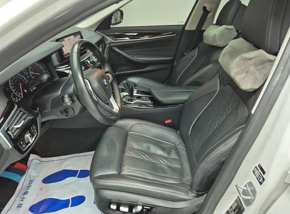 BMW 5시리즈 530i 럭셔리 플러스 사진 11