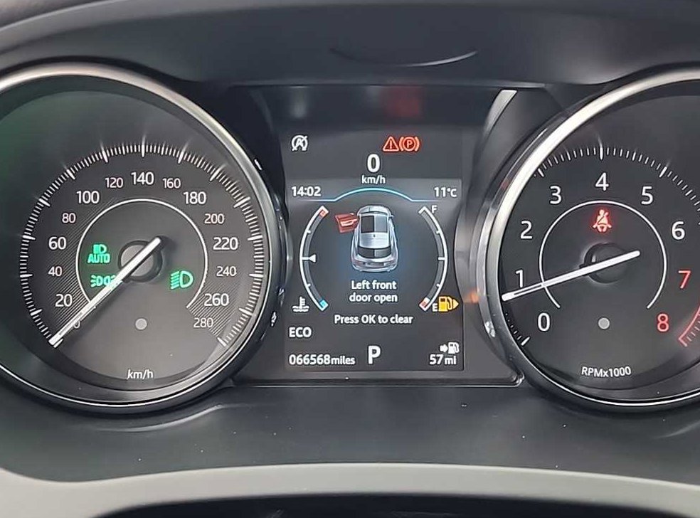 재규어 E-PACE P250 S 사진 6
