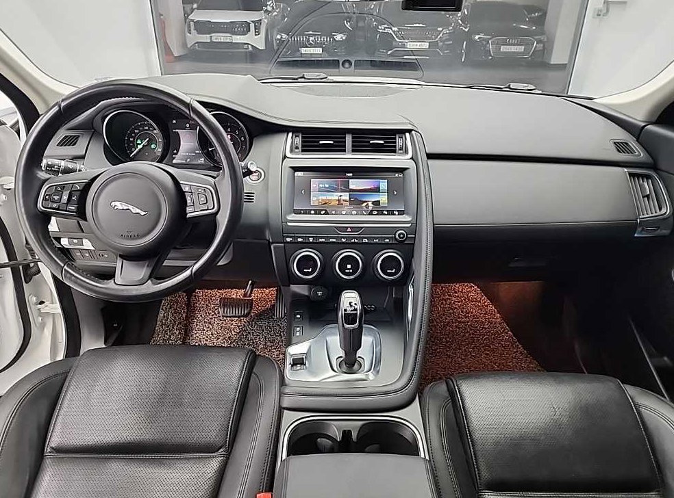 재규어 E-PACE P250 S 사진 7