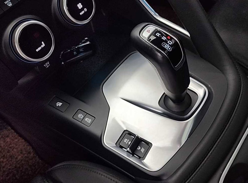 재규어 E-PACE P250 S 사진 8