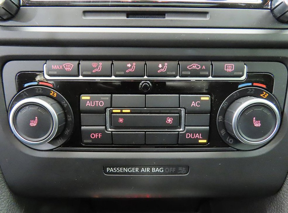 폭스바겐 골프 1.4 TSI 사진 11