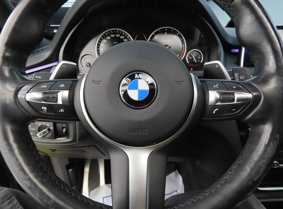 BMW X5 xDrive M50d 사진 11