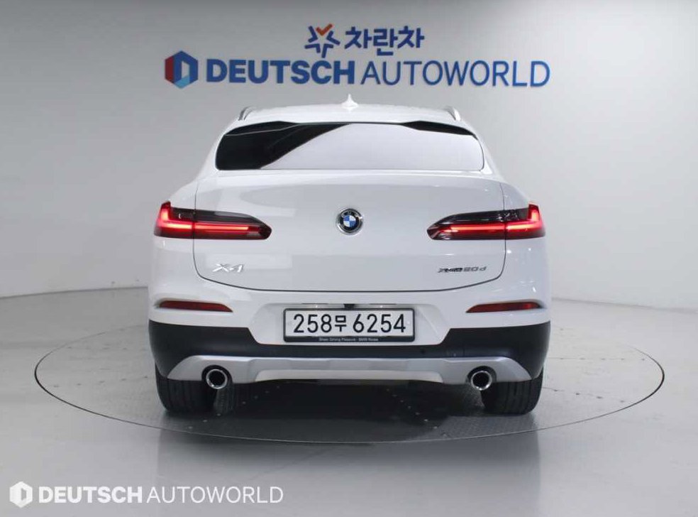 BMW X4 xDrive 20d xLine 사진 4