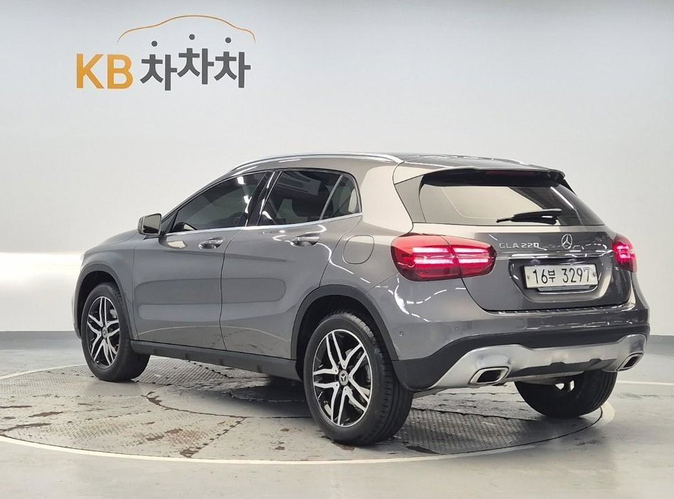 벤츠 GLA 클래스 GLA220 프리미엄 사진 2