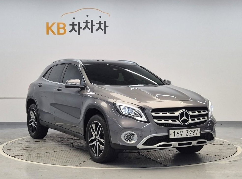 벤츠 GLA 클래스 GLA220 프리미엄 사진 4