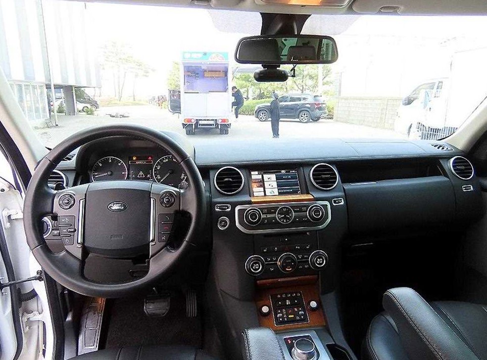 랜드로버 디스커버리 3.0 SDV6 SE 사진 7