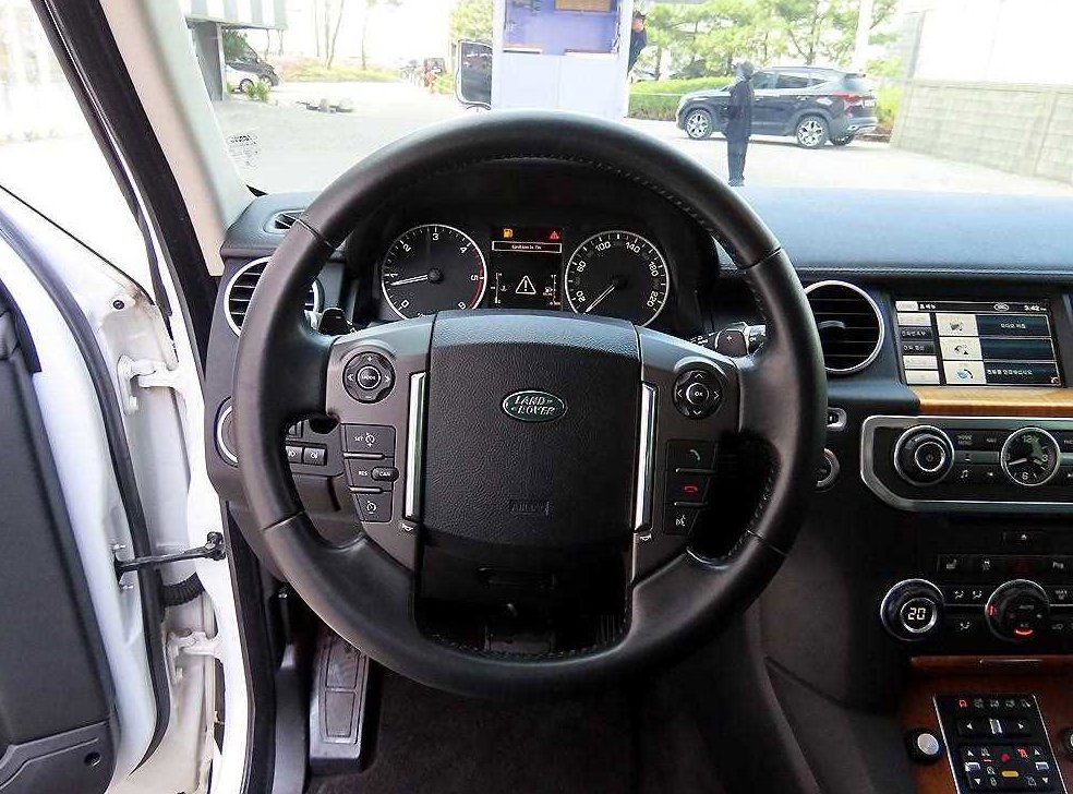 랜드로버 디스커버리 3.0 SDV6 SE 사진 8