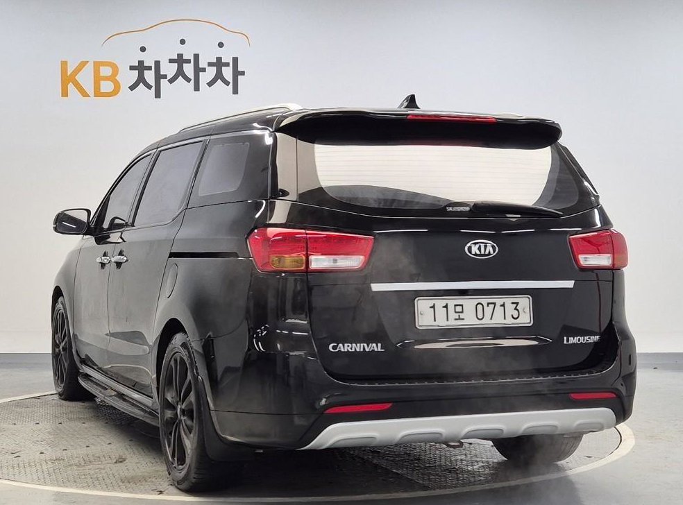 기아 카니발 가솔린 7인승 리무진 사진 2