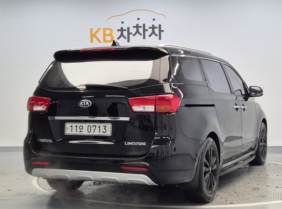 기아 카니발 가솔린 7인승 리무진 사진 3