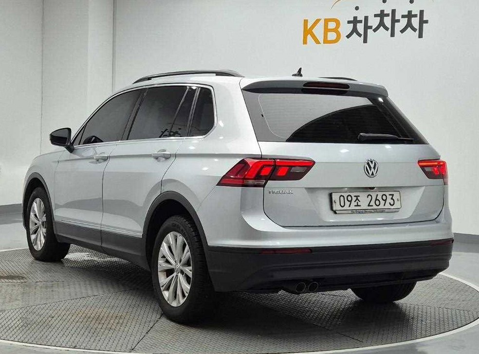 폭스바겐 티구안 2.0 TDI 사진 2