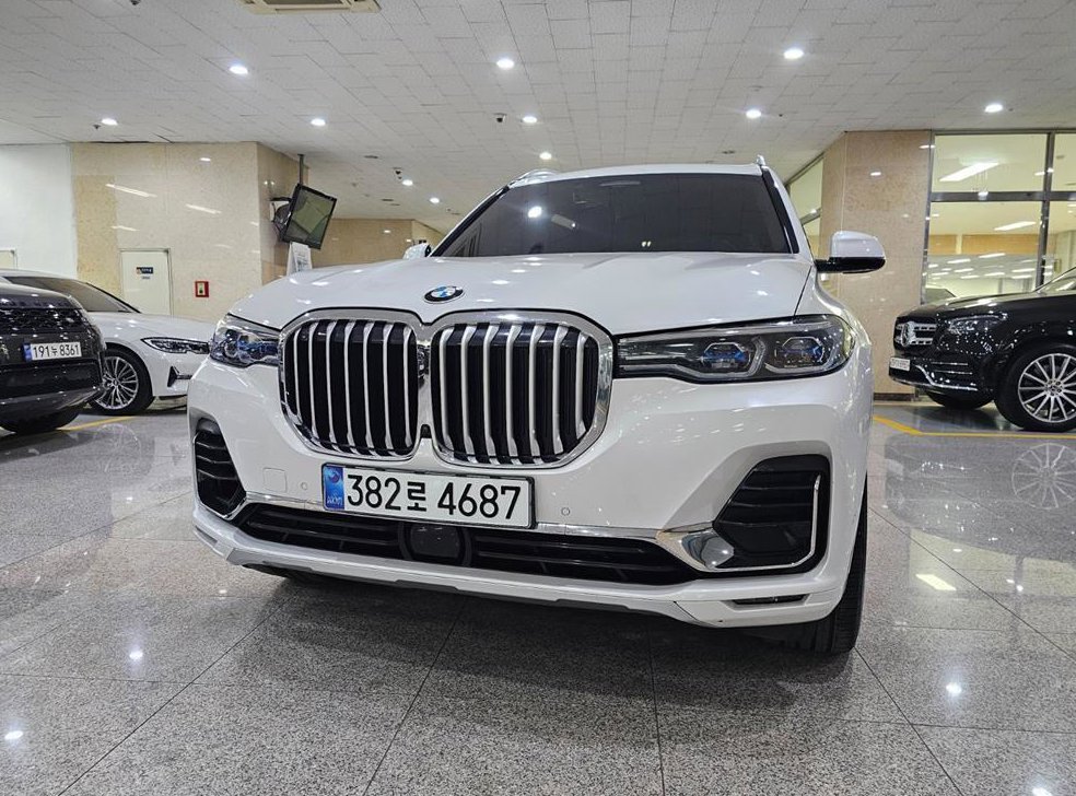 BMW X7 xDrive 40d 디자인 퓨어 엑셀런스 7인승