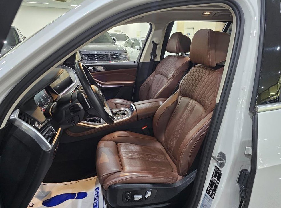BMW X7 xDrive 40d 디자인 퓨어 엑셀런스 7인승 사진 9