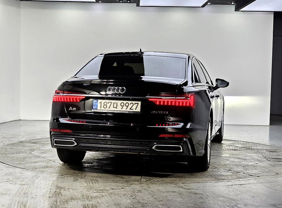 아우디 A6 45 TFSI 프리미엄 사진 3
