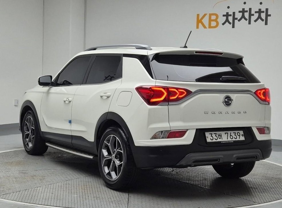 KG모빌리티(쌍용)  코란도 2WD 디젤 1.6 딜라이트 플러스 사진 2