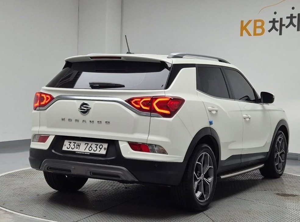 KG모빌리티(쌍용)  코란도 2WD 디젤 1.6 딜라이트 플러스 사진 3