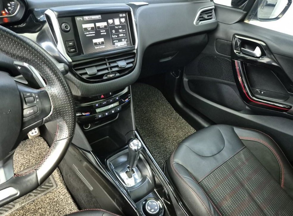 푸조 2008 1.6 BLUEHDI GT-LINE 사진 10
