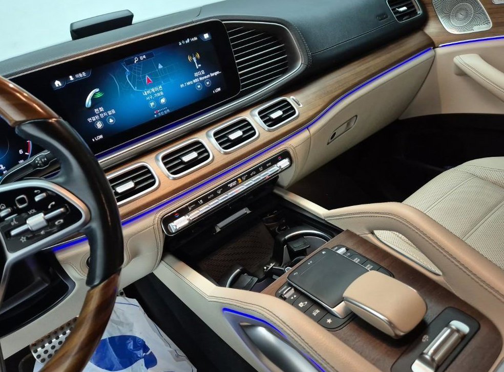 벤츠 GLS 클래스 GLS 400d 4MATIC 사진 10