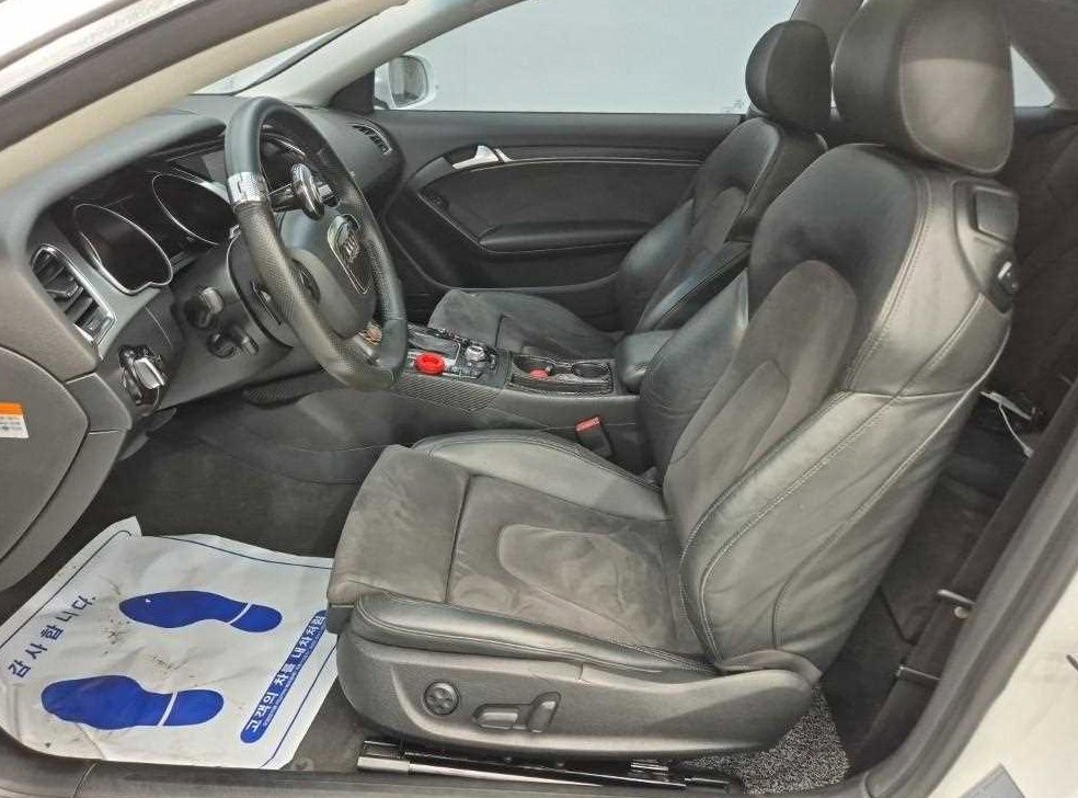 아우디 A5 2.0 TFSI 콰트로 사진 11