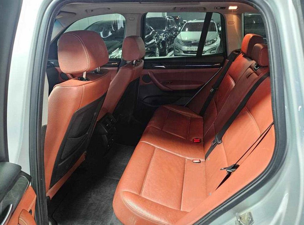 BMW X3 xDrive 20d 사진 10