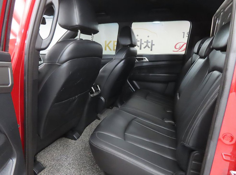 KG모빌리티(쌍용)  렉스턴 디젤 2.2 4WD 사진 6
