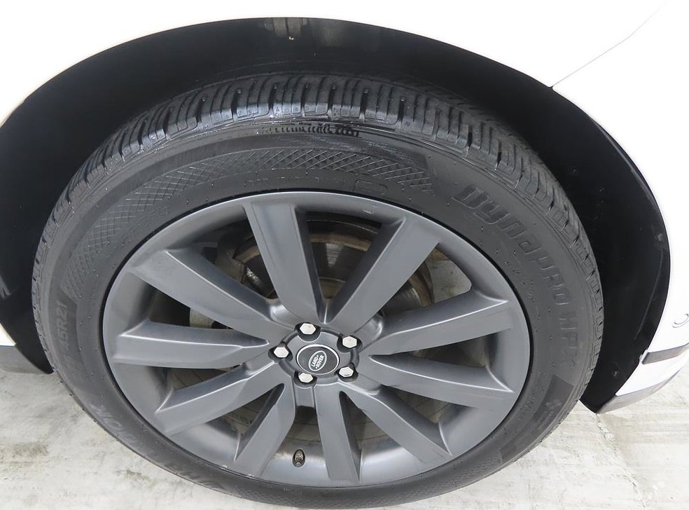 랜드로버 레인지로버 벨라 3.0 D300 R-다이나믹 HSE 사진 20