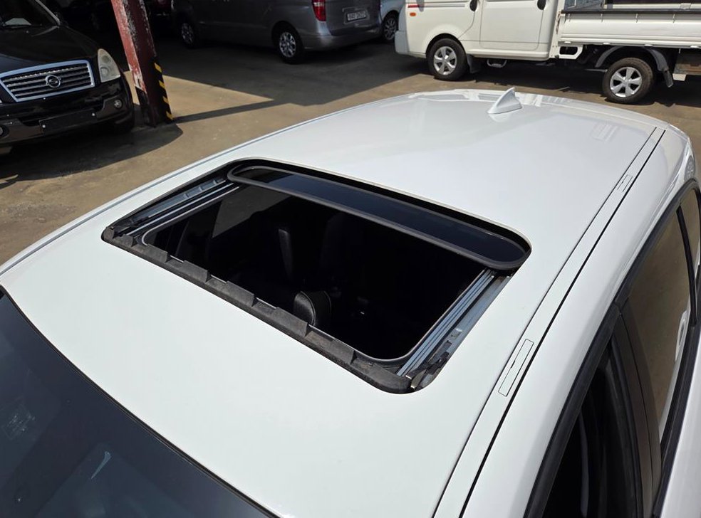 BMW 1시리즈 118d 스포츠 사진 17