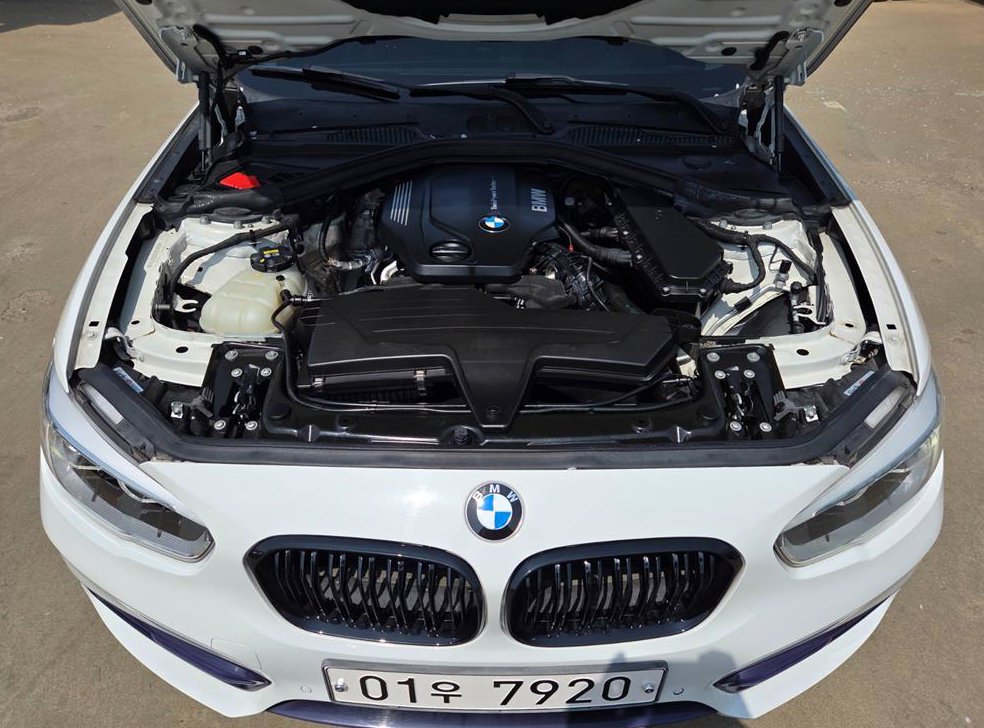 BMW 1시리즈 118d 스포츠 사진 19