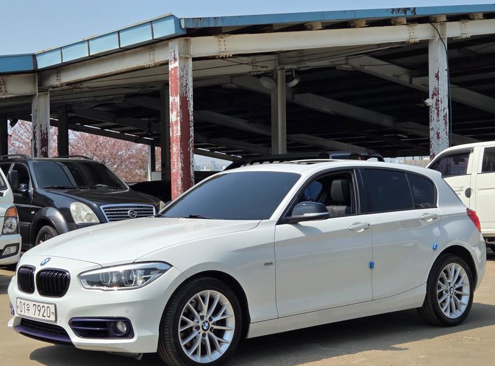BMW 1시리즈 118d 스포츠 사진 2