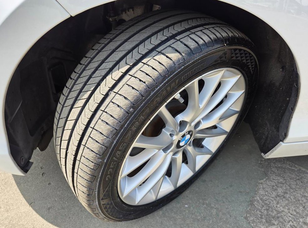 BMW 1시리즈 118d 스포츠 사진 20
