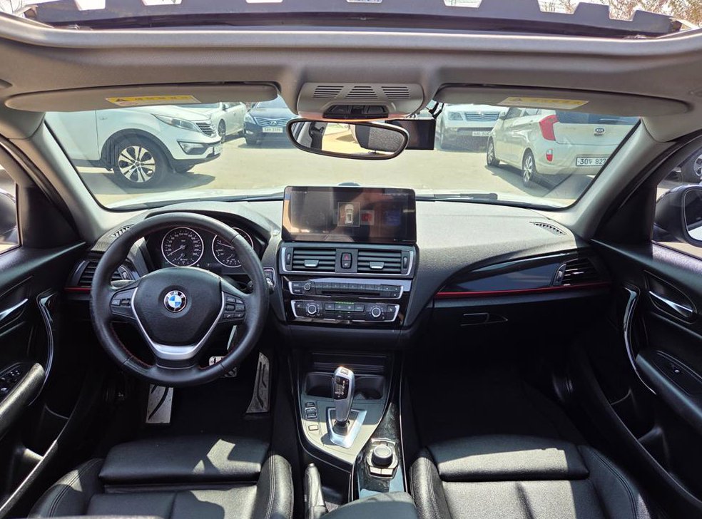 BMW 1시리즈 118d 스포츠 사진 6