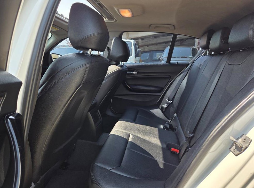 BMW 1시리즈 118d 스포츠 사진 8