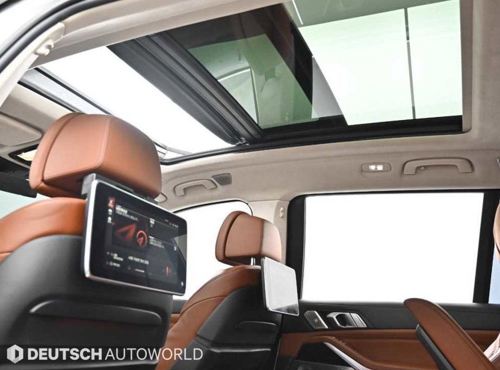 BMW X7 M50i 사진 19