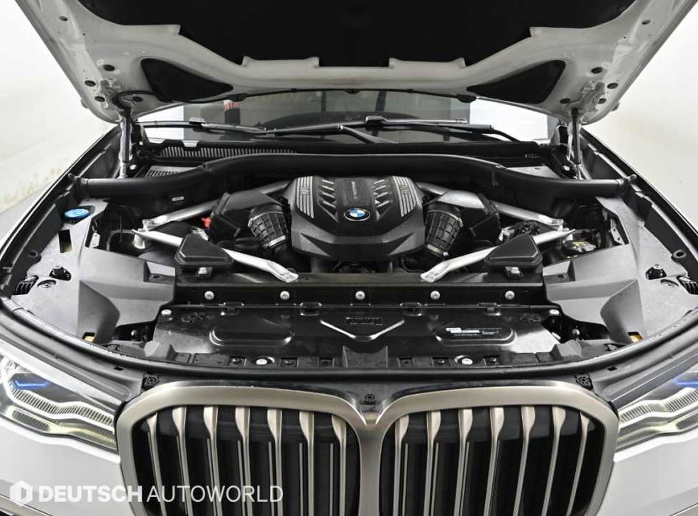 BMW X7 M50i 사진 6