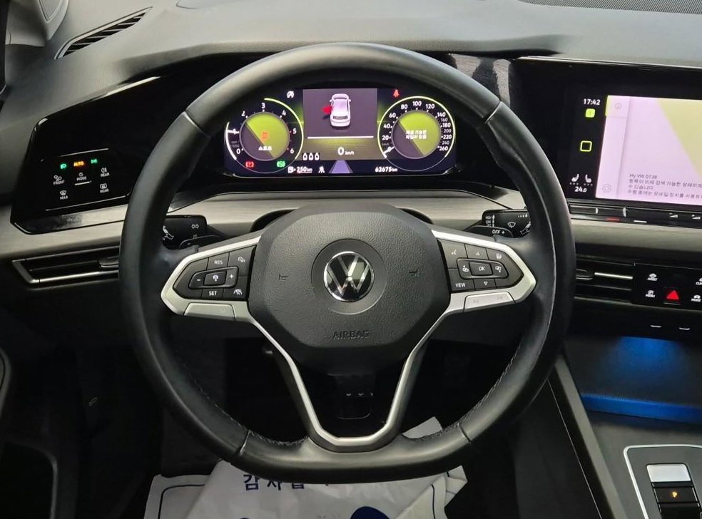 폭스바겐 골프 2.0 TDI 프레스티지 사진 9